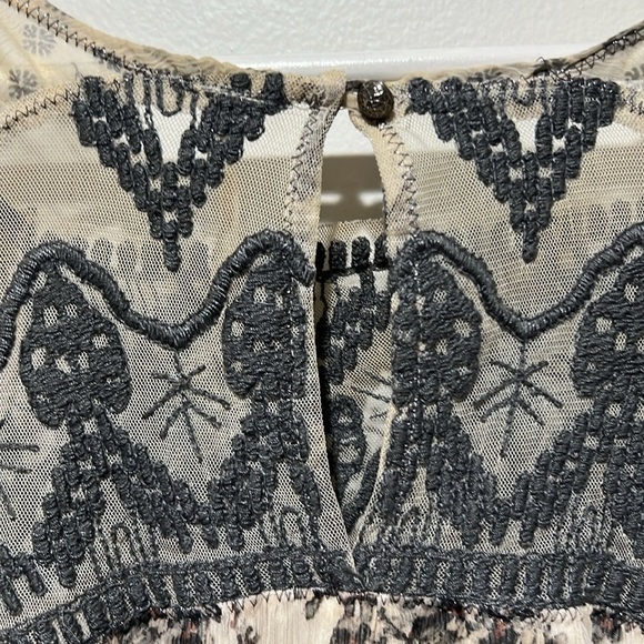 Free People Women's Grey and Silver Elsie
Dress Size XS - Picture 8 of 10